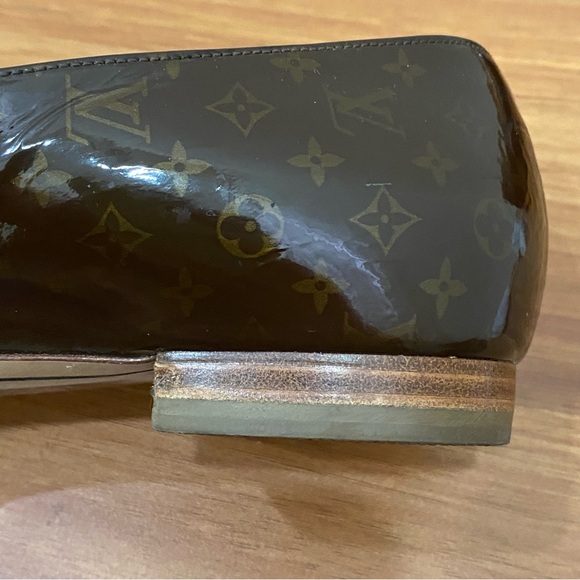 LOUIS VUITTON Brown Patent Leather Monogram Mary Jane Flats Size 37 1/2 - Picture 11 of 16